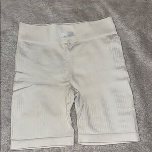 BO+ TEE  White Shorts SIZE M